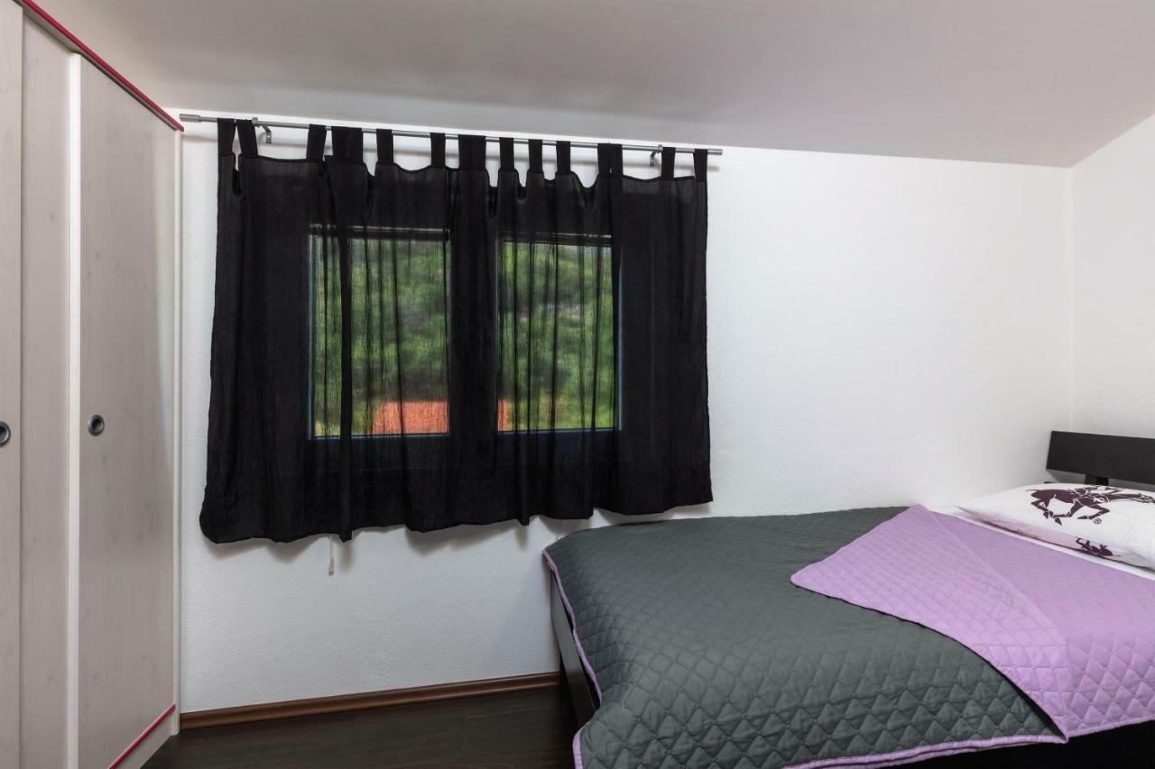 Apartments Bubalo 오미스 외부 사진