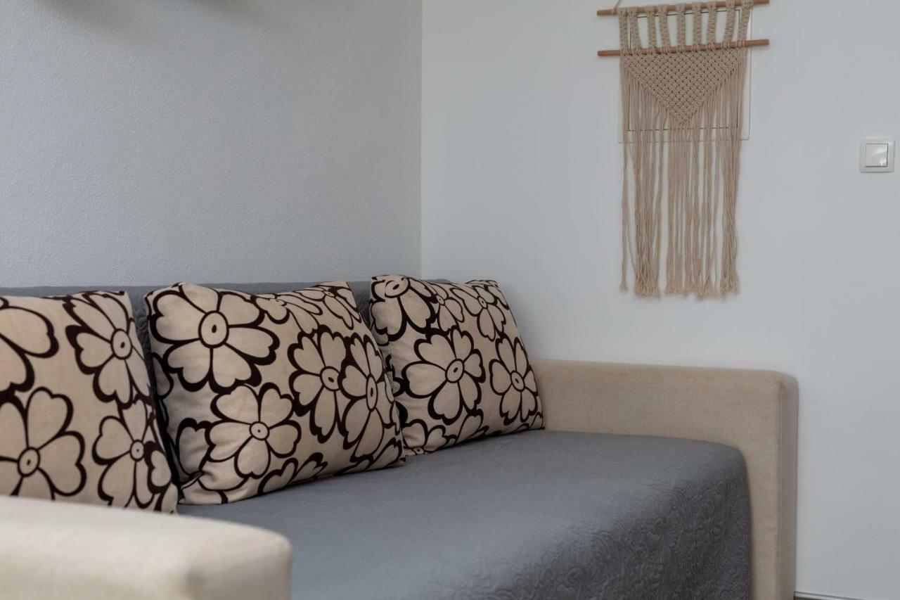 Apartments Bubalo 오미스 외부 사진