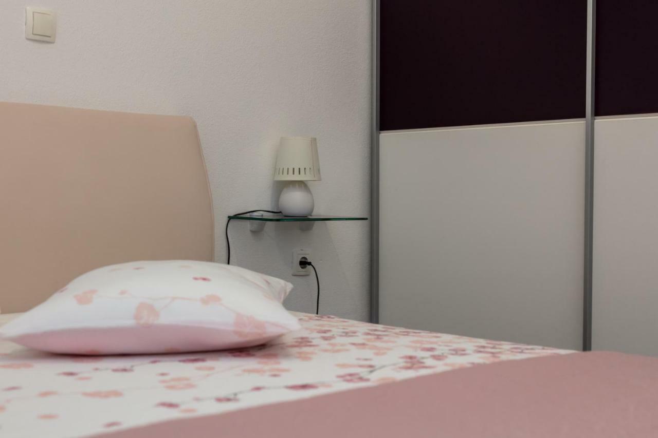 Apartments Bubalo 오미스 외부 사진